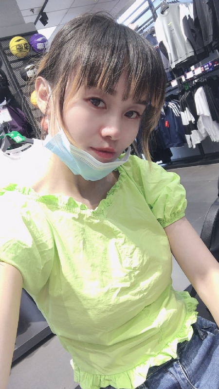 婀娜袅袅的第一张照片--龙海交友网