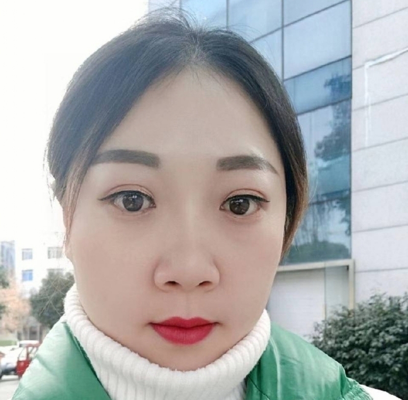 袁芳的第一张照片--龙海交友网