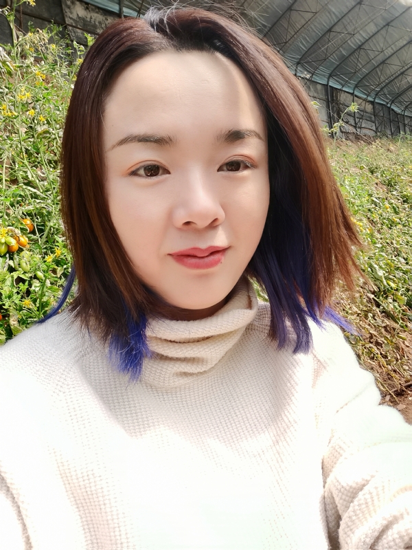 欣欣向荣的第一张照片--龙海交友网