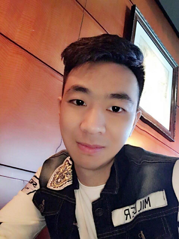 滞后的微笑的第三张照片--龙海交友网