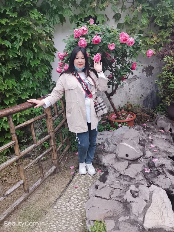 乖乖一女的第三张照片--龙海交友网
