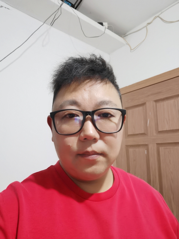 开山的第一张照片--龙海交友网