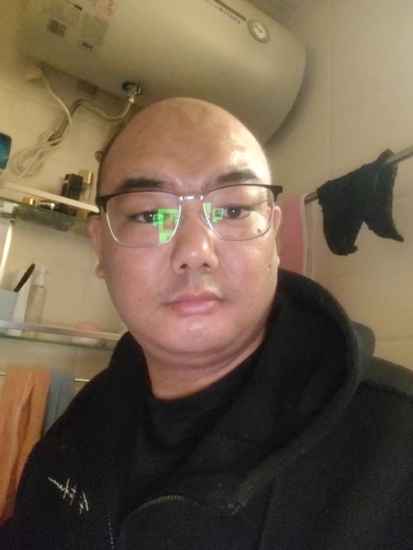 小胖子的第一张照片--龙海交友网