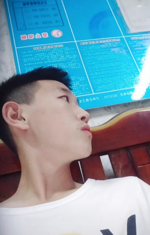 高一名的第一张照片--龙海交友网