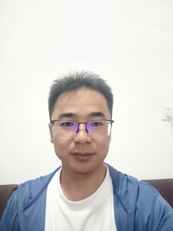 转身的第一张照片--龙海交友网