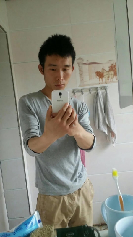 蔚蓝天空的第一张照片--龙海交友网