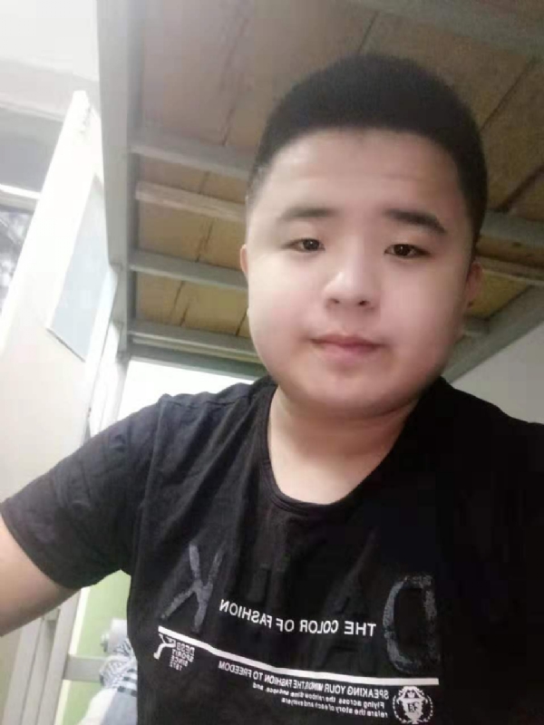 打小就爱淘气的第一张照片--龙海交友网