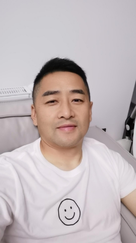 向阳而生的第一张照片--龙海交友网