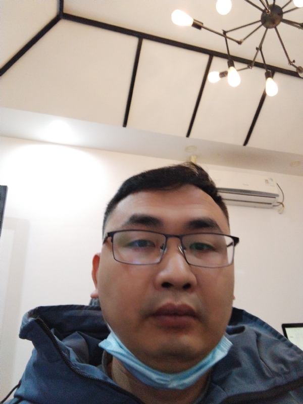 右手年华的第一张照片--龙海交友网