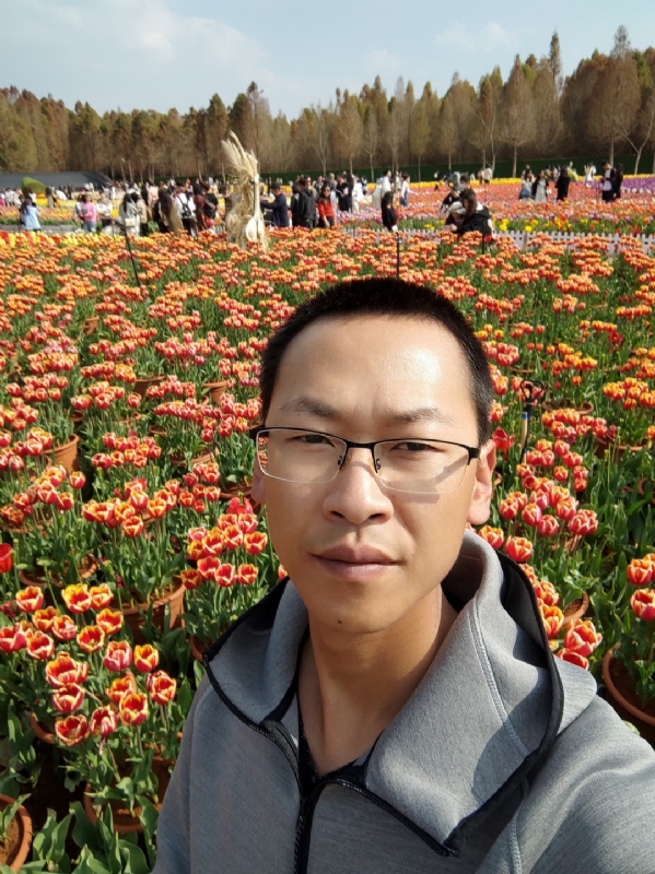 等待的第一张照片--龙海交友网