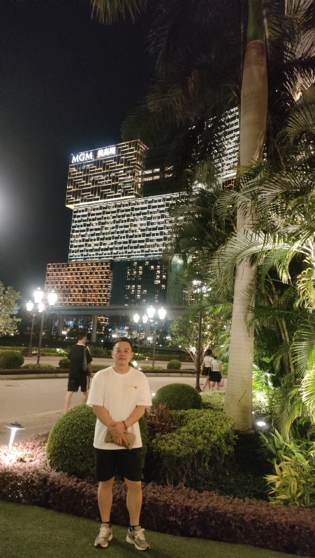 熟悉的身影的第一张照片--龙海交友网