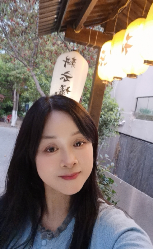 伊伊的第一张照片--龙海交友网