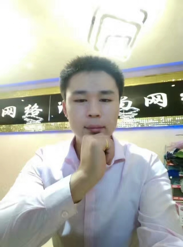 沉默寡言的第一张照片--龙海交友网