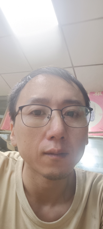 想胖的瘦子的第一张照片--龙海交友网
