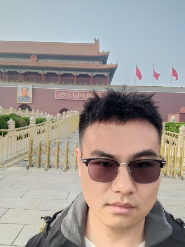 喧嚣的风的第一张照片--龙海交友网