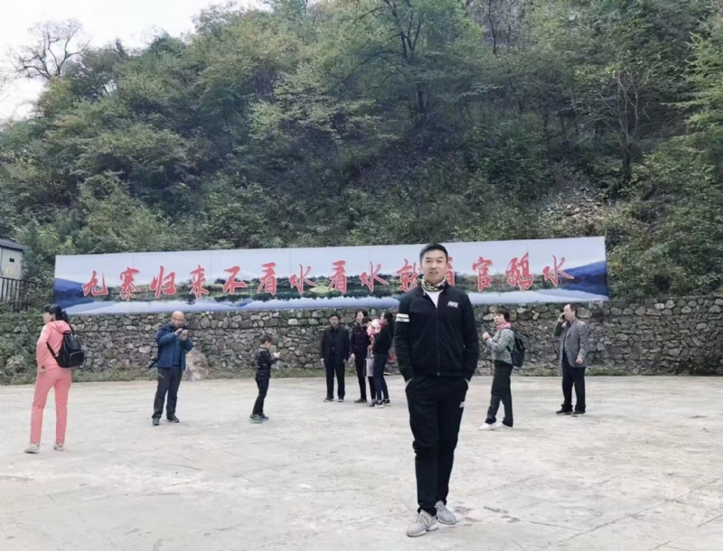 牵手的第一张照片--龙海交友网